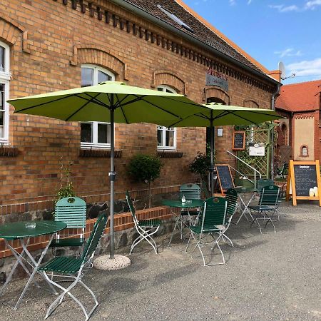 Alte Schule Cafe Und Pension Drehna Kültér fotó