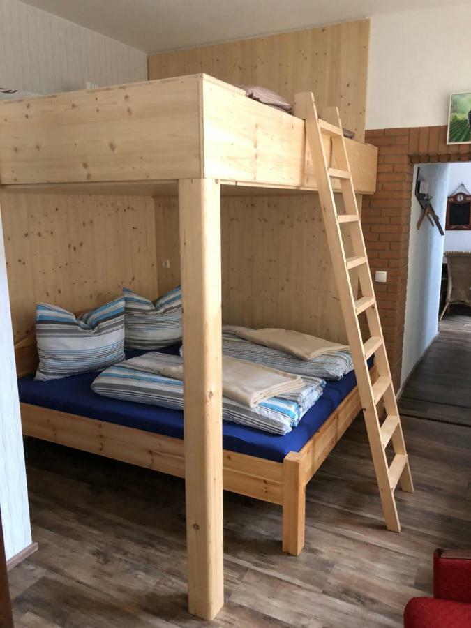 Alte Schule Cafe Und Pension Drehna Kültér fotó